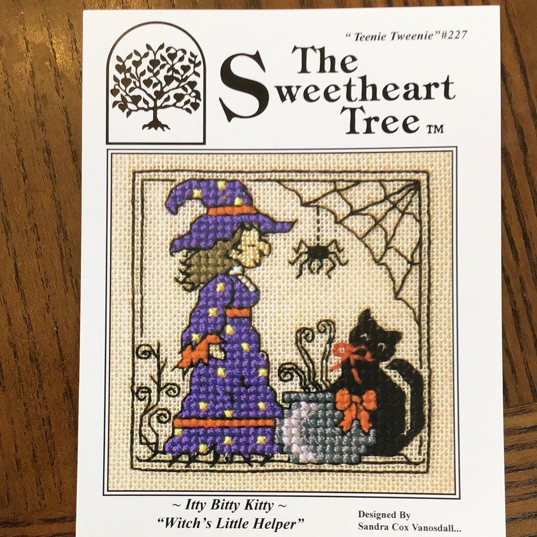 Itty Bitty Kitty - Witch’s Little Helper