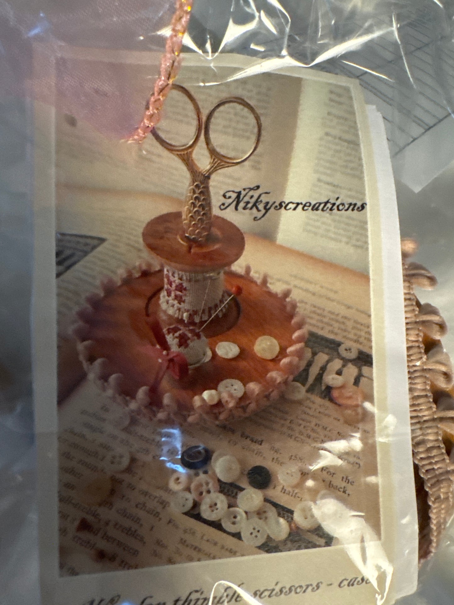 Wooden Thimble Scissors Case