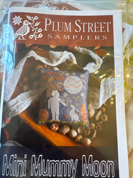 Mini Mummy Moon