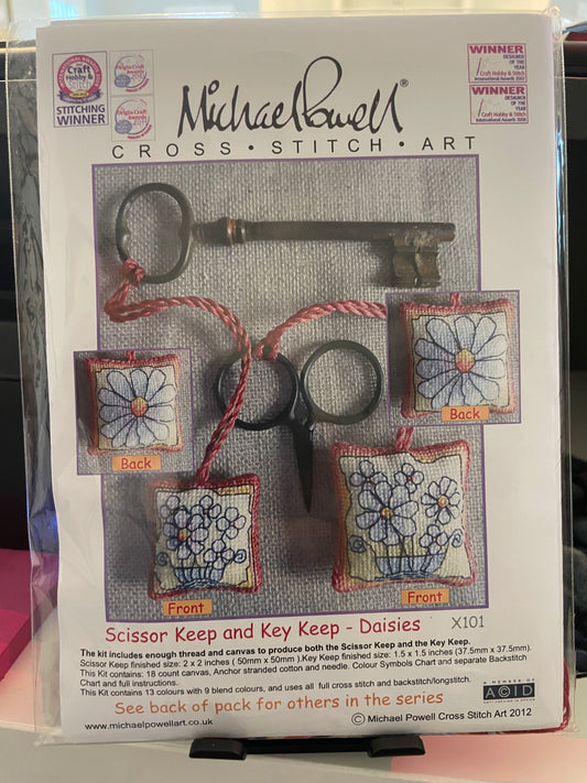 Scissor Keep and Key Keep Daisies